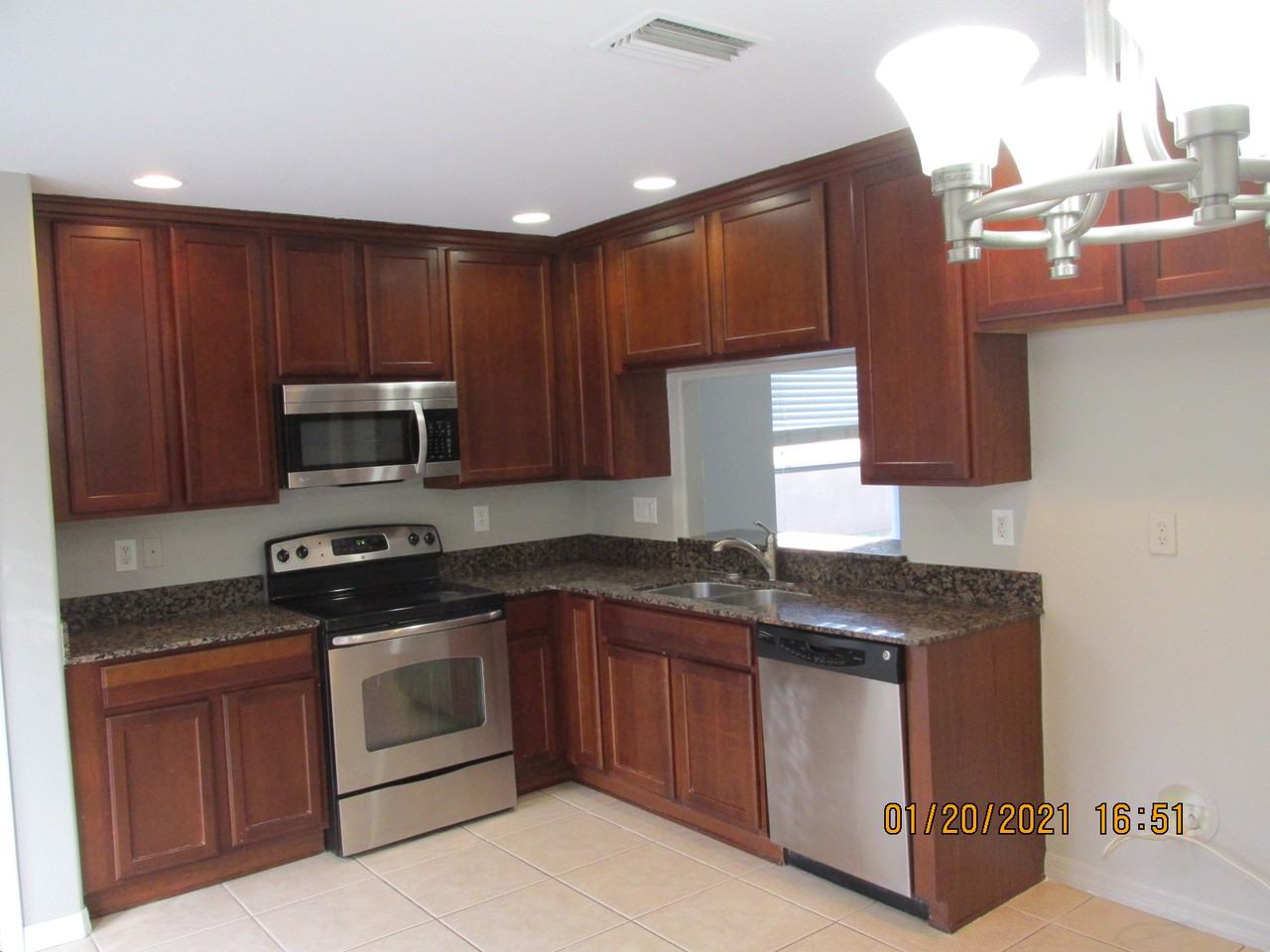 12719 White Bluff Rd - Photo 7 of 47