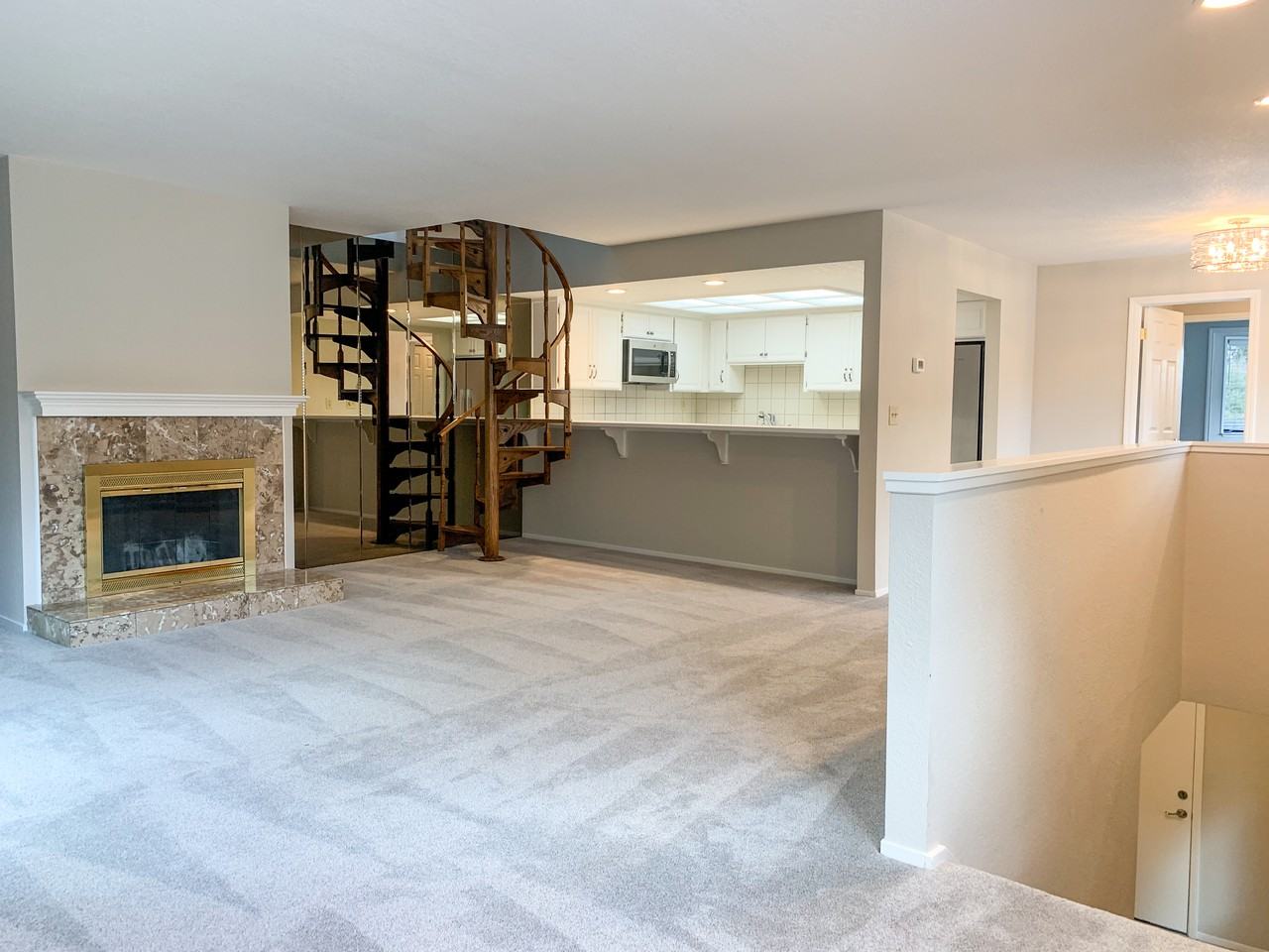 1 Bayview Ave #8 - Photo 4 of 26