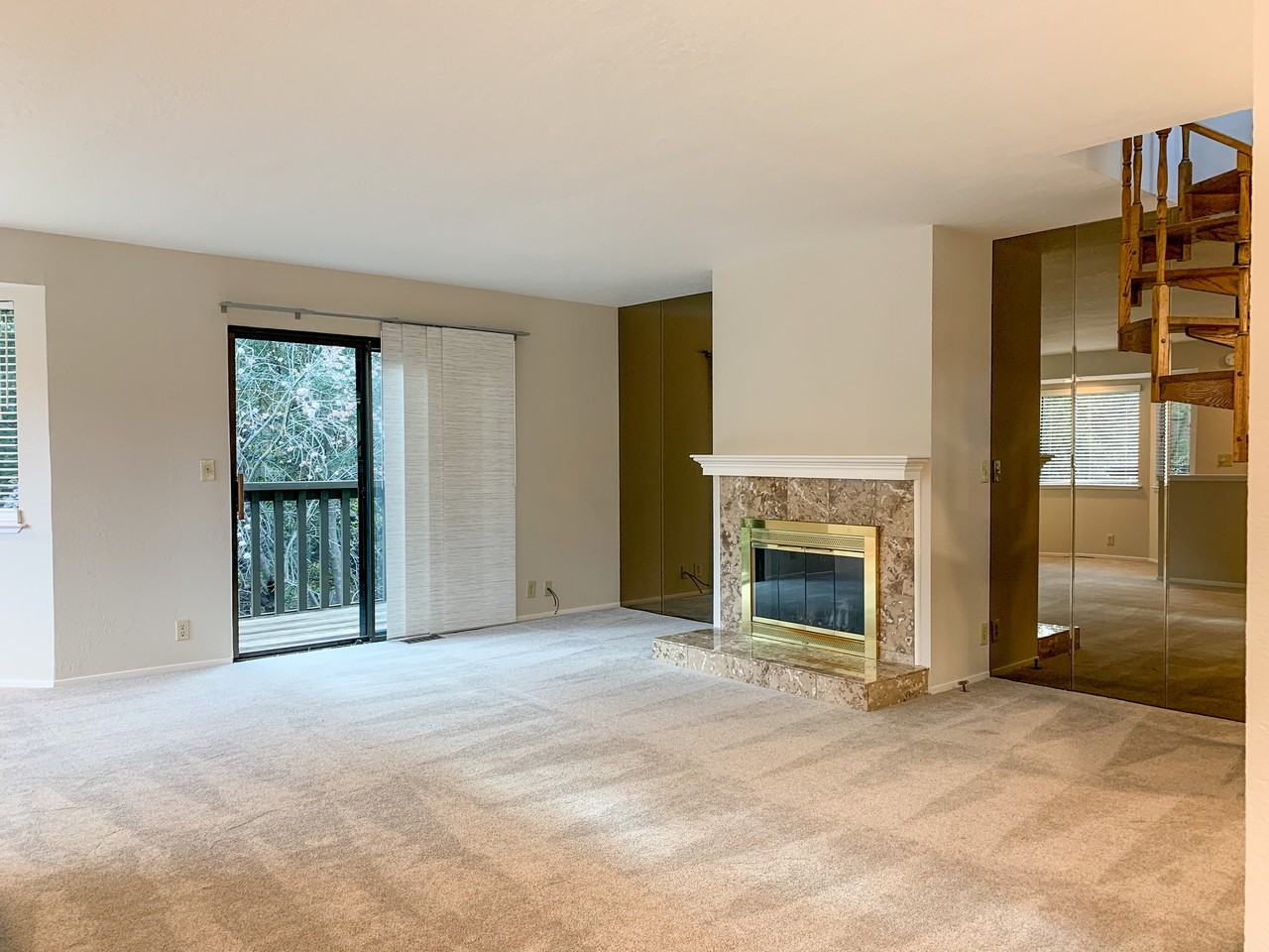 1 Bayview Ave #8 - Photo 5 of 26