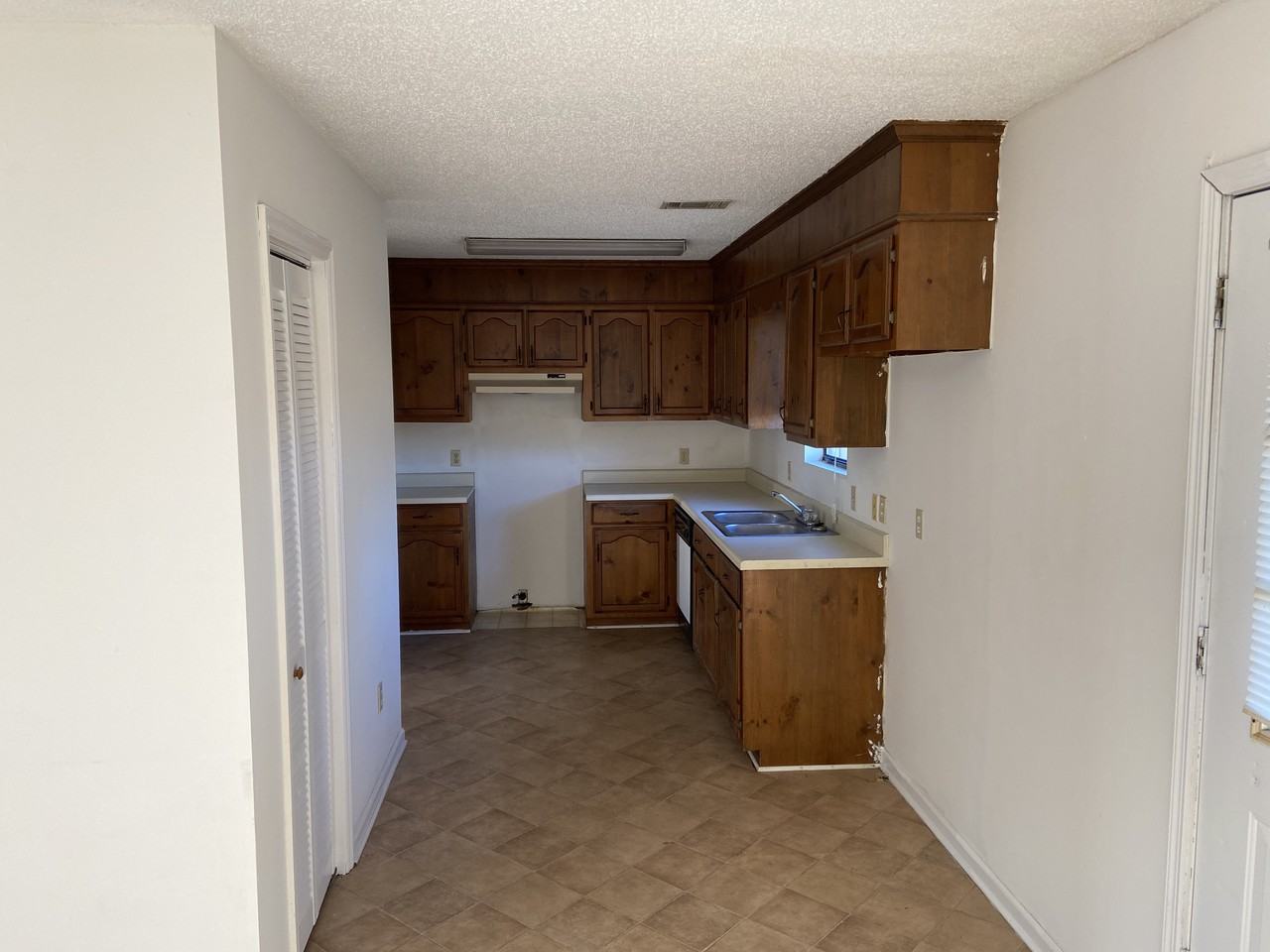 142 Lonnie Bryant Road - Photo 3 of 3