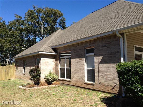 2405 Rue Beaux Chenes Central - Photo 2 of 53