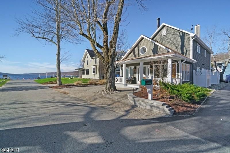 23 Old Ln - Photo 2 of 18