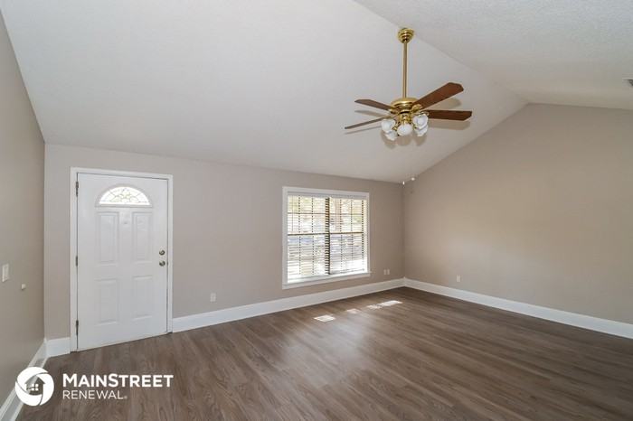 2600 Sandy Hollow Dr - Photo 3 of 16