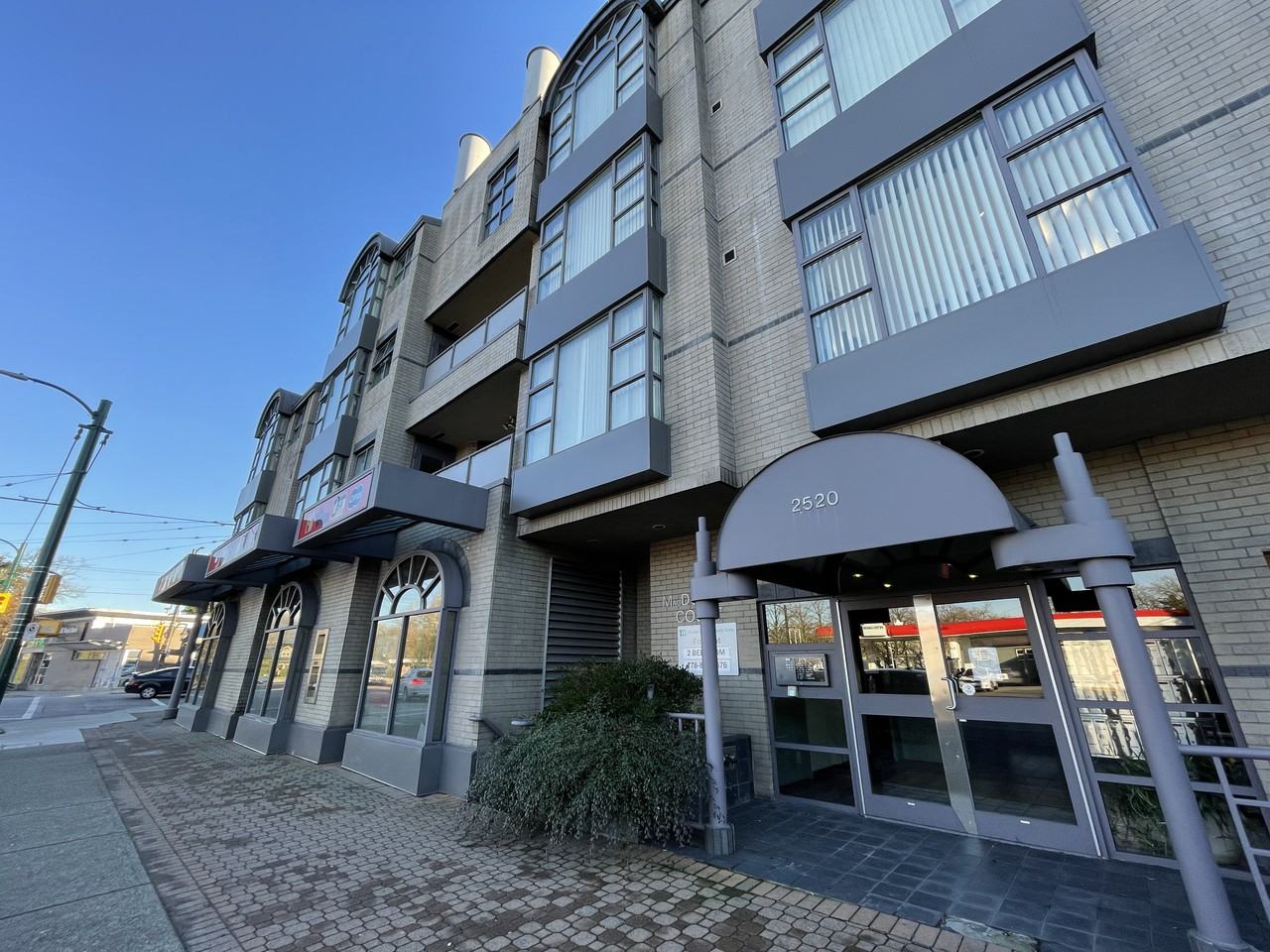 MacDonald Court - Photo 3 of 5