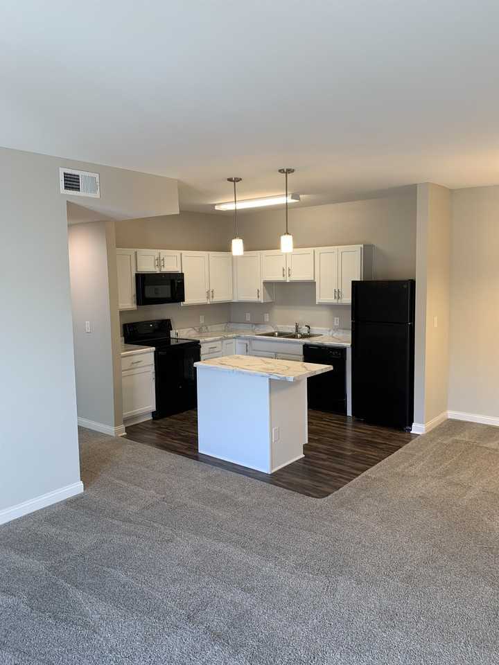 Crosspoint Apartments 21, New Albany, IN 47150 2 Bedroom Apartment for