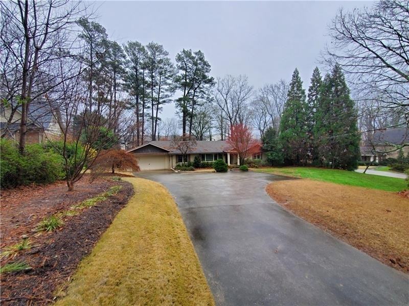 4615 Mystic Dr - Photo 3 of 50