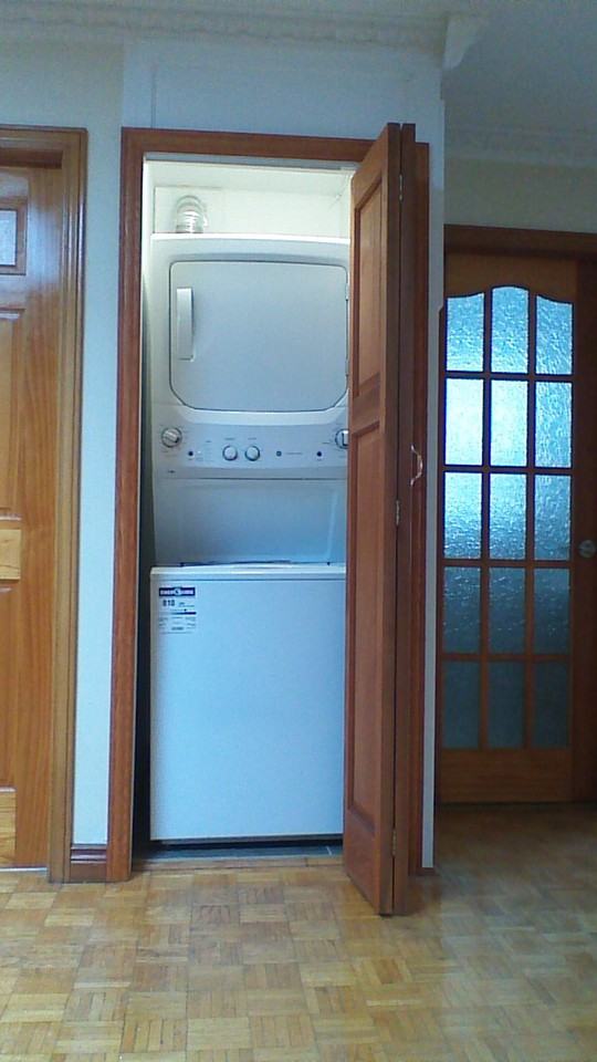 404 Woodfield Road - Photo 2 of 14