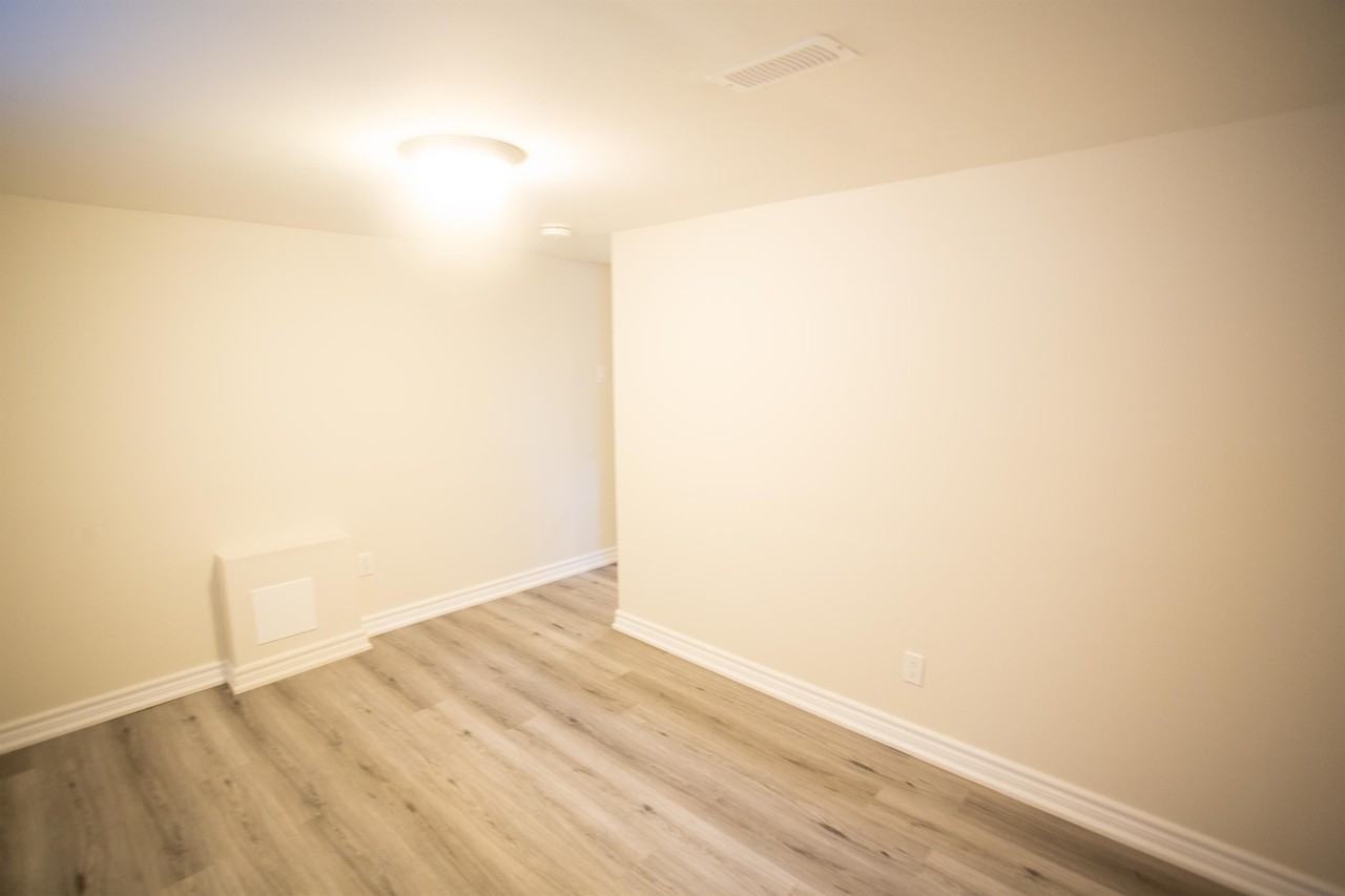56 Gilroy Dr #2 - Photo 6 of 7