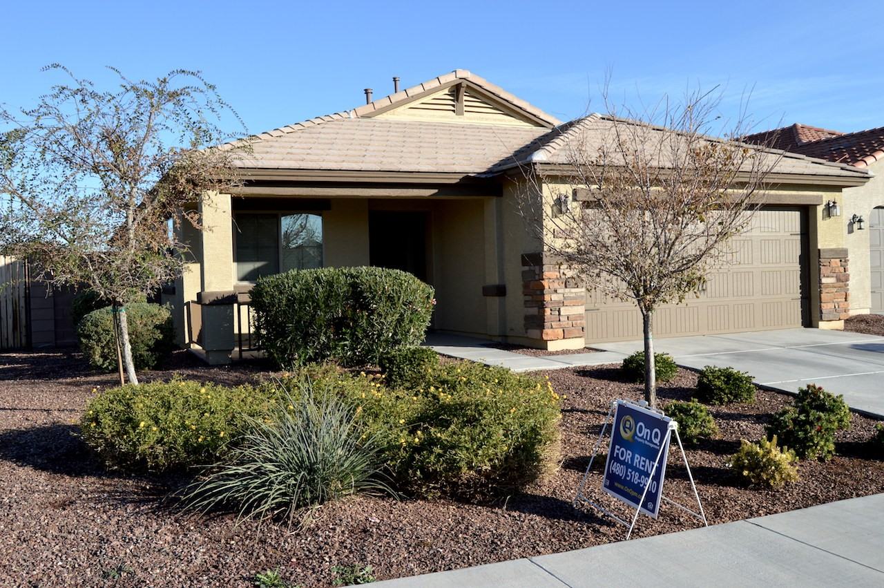 18620 W Larkspur Dr - Photo 2 of 42