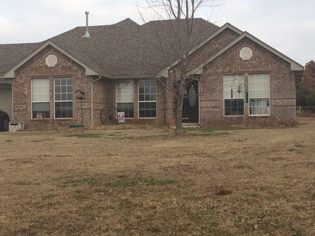 2426 E Rock Creek Rd - Photo 2 of 3