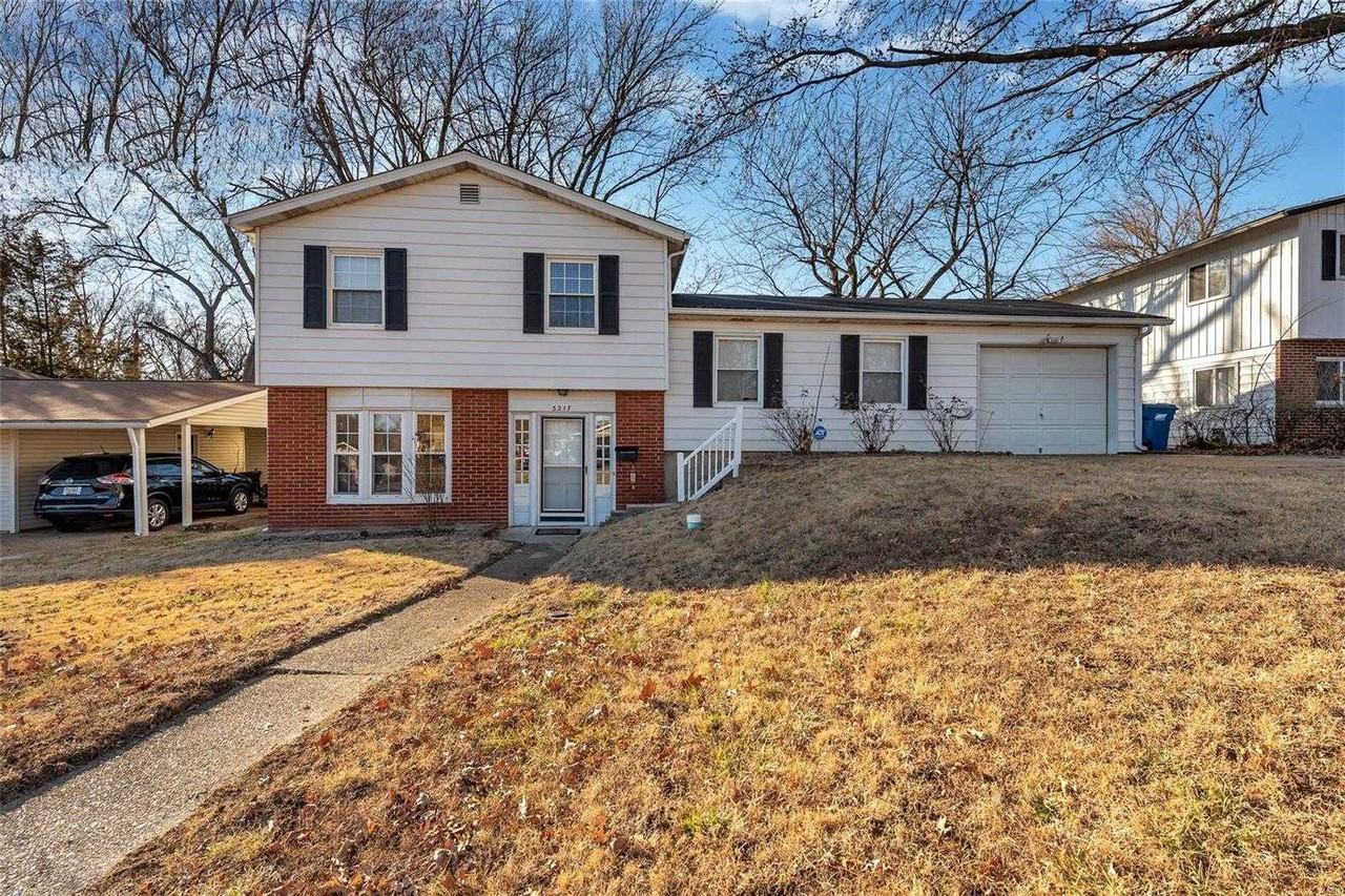 3217 Bristol Hall Dr - Photo 2 of 28