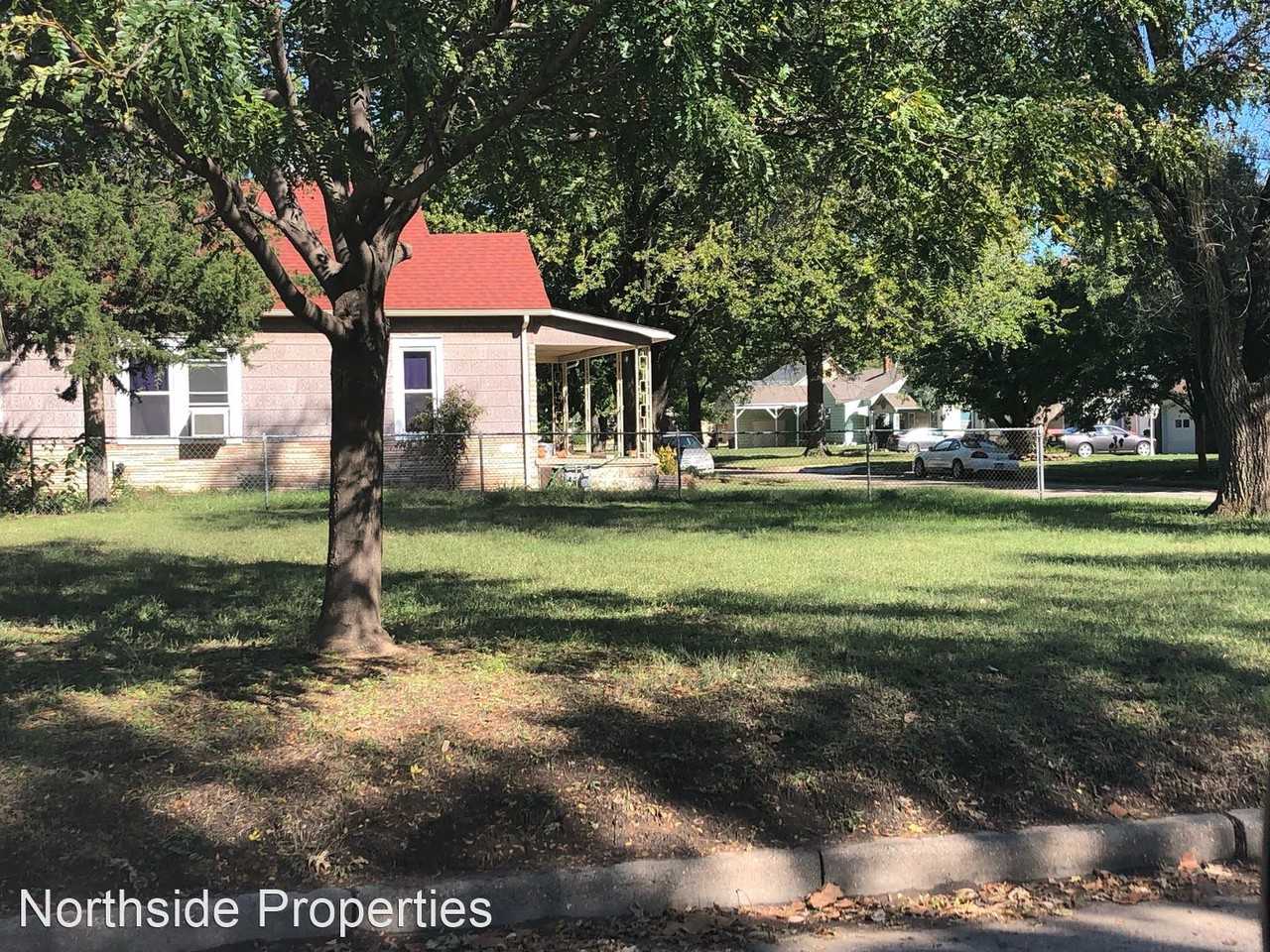 2003 N Woodland Ave - Photo 2 of 17