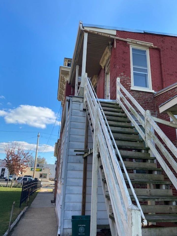 303 CHESTNUT STREET - Photo 2 of 13