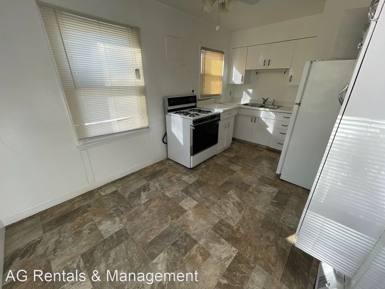2101 N Highlands Blvd - Photo 3 of 16