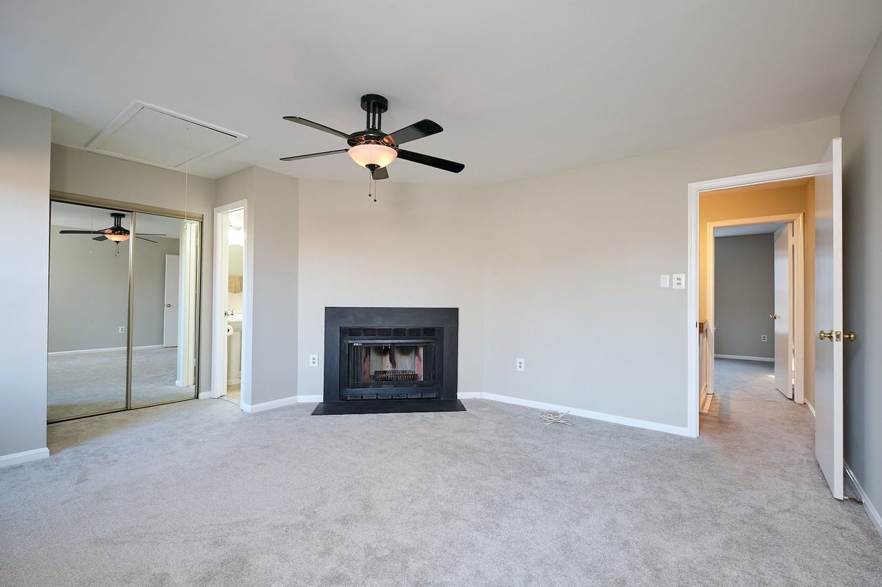 2002 Medical Park Dr - Photo 2 of 42