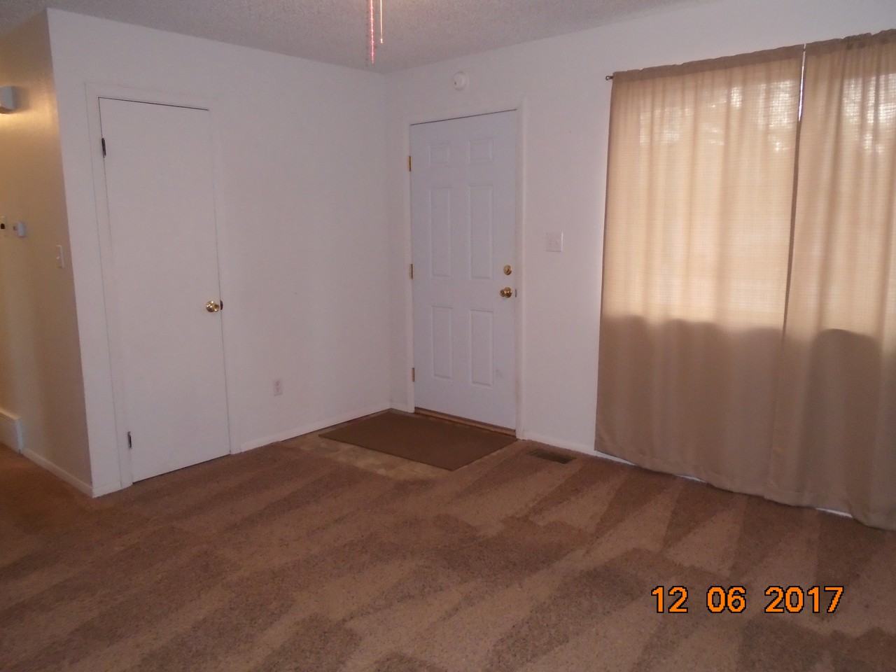 227 Turner Dr - Photo 4 of 18