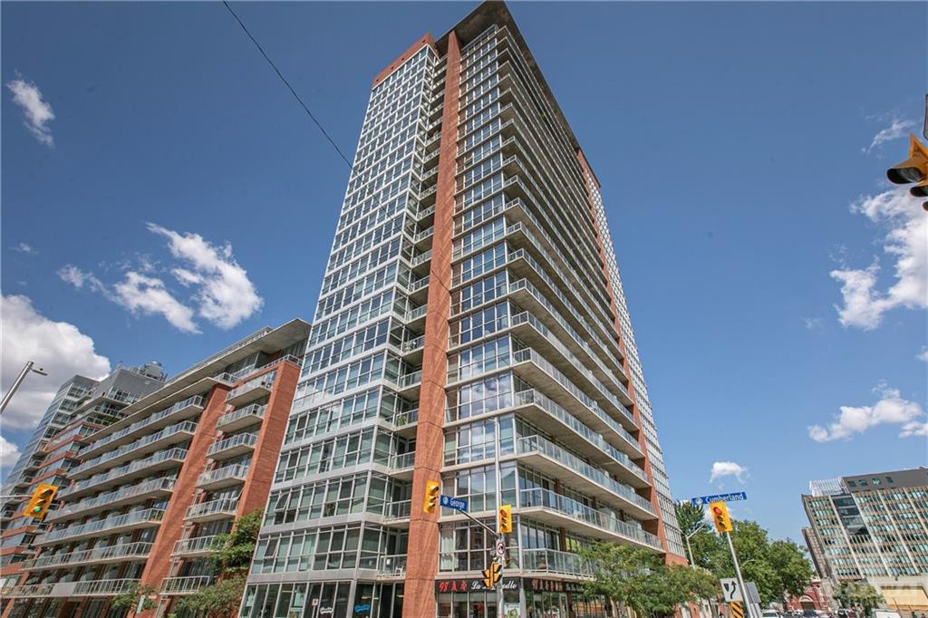 179 Street, Ottawa, ON K1N 1J8 1 Bedroom Condo for 1,800/month