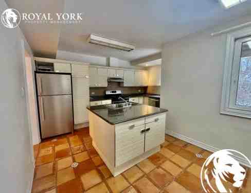 3 Larwood Blvd #1 - Photo 3 of 16