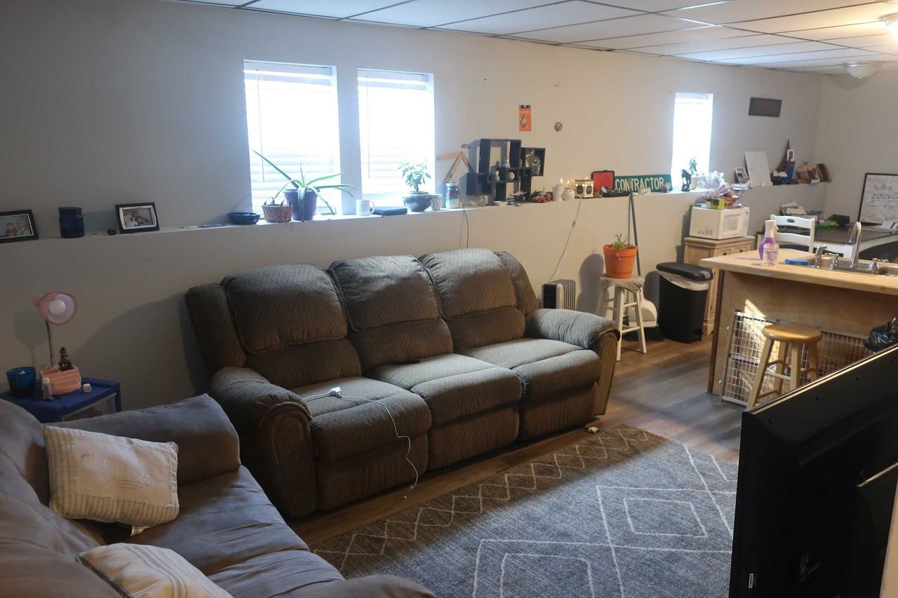 2893 Ohio St Apt B - Photo 2 of 9