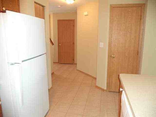 560 S Annandale Dr - Photo 3 of 10