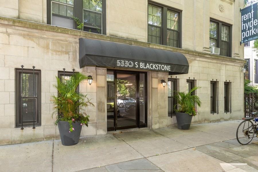 5330 S. Blackstone Ave. - Photo 2 of 11