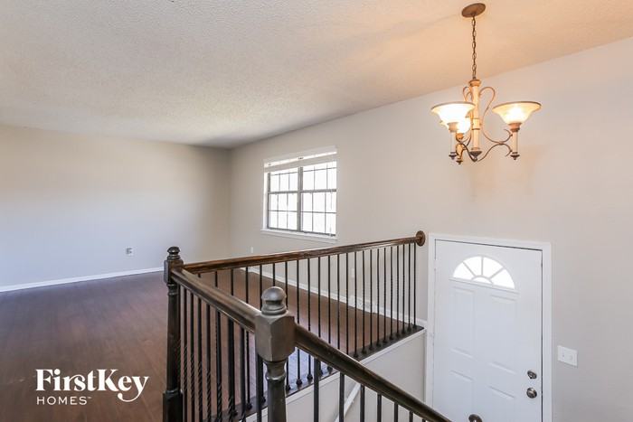 2308 Sw Keystone Dr - Photo 3 of 14