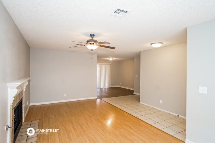 129 Sterling Dr - Photo 3 of 16