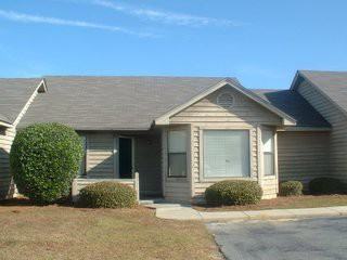 2826 Rose Hill Dr #2826 - Photo 3 of 19