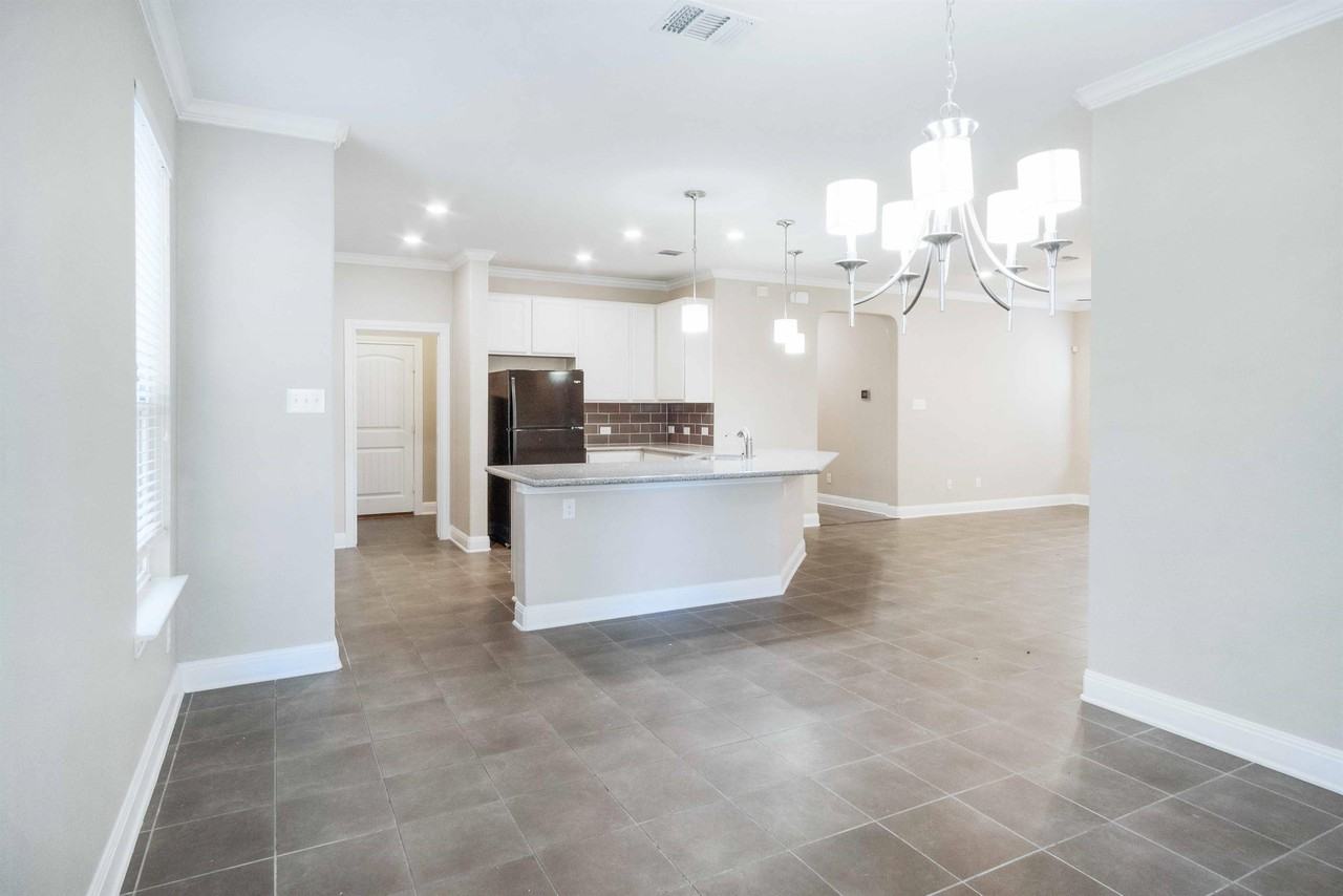 4906 Madrid Dr #1 - Photo 3 of 24