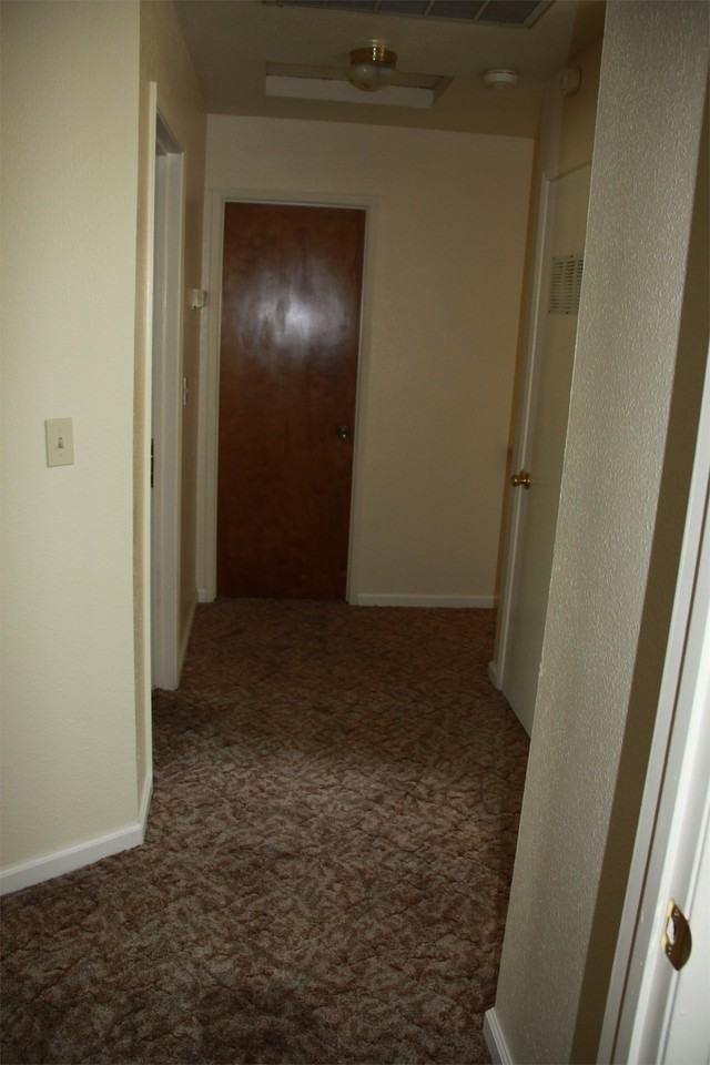 610 W 1st Ave Frnt - Photo 2 of 3