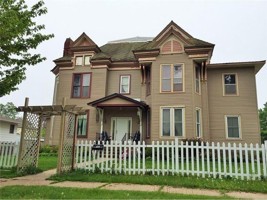 featured image of 424 W 5th St #424