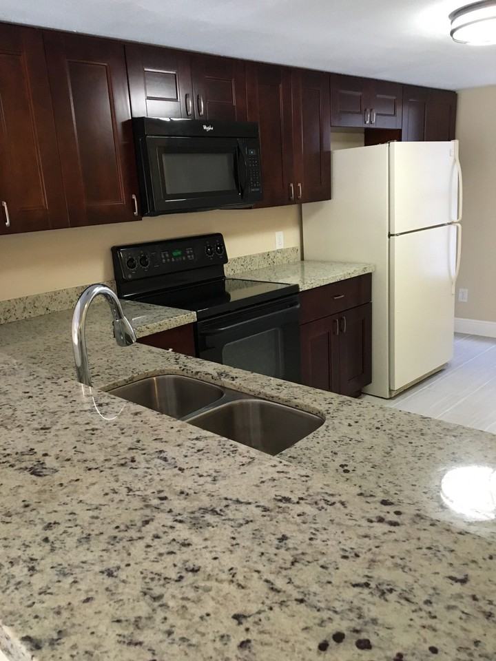 17464 Dumont Dr #1 - Photo 2 of 11