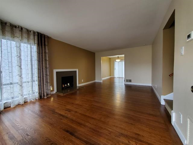 366 King Dr - Photo 3 of 11