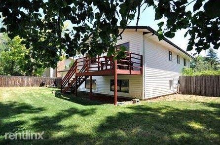 3207 Meadowlark Ave - Photo 2 of 12