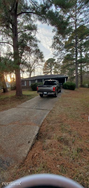 8110 Hobbs Dr - Photo 2 of 19