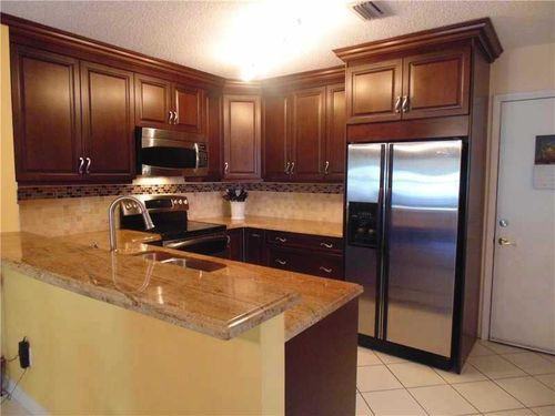 245 Nw 118th Dr - Photo 2 of 8