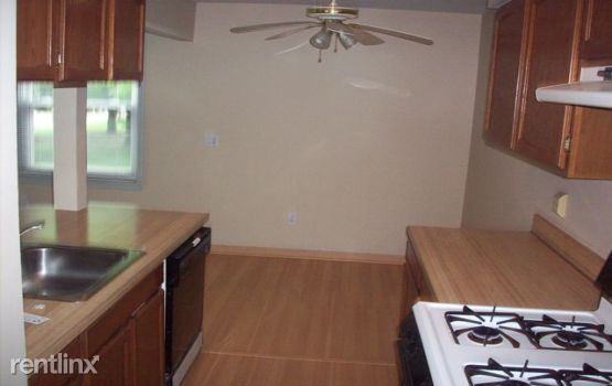 1625 Mariner Dr - Photo 2 of 5