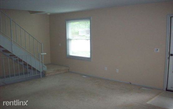 1625 Mariner Dr - Photo 3 of 5