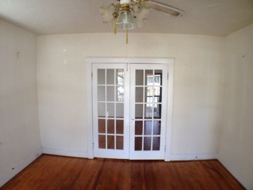 2505 Melbourne St - Photo 3 of 8