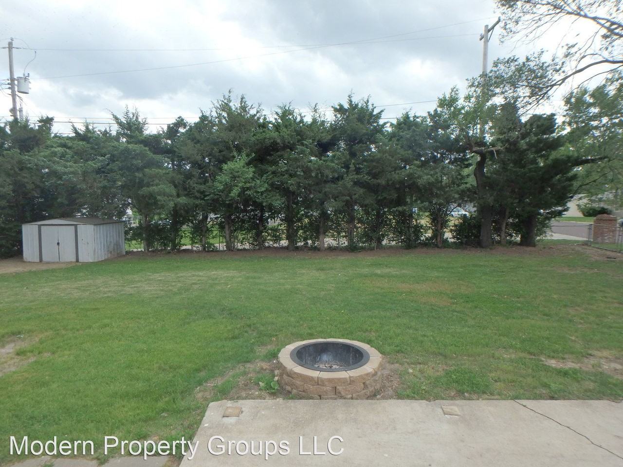 2414 Whitegate Dr - Photo 3 of 27