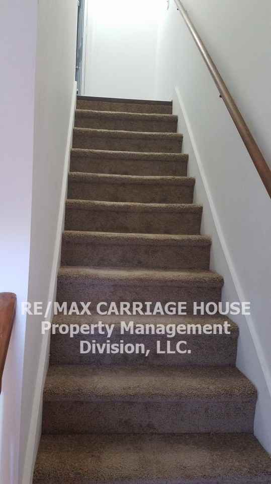314 Woodlark Ct - Photo 2 of 21