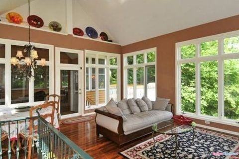 535 Kristin Ln - Photo 3 of 15