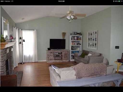 6005 Sandlewood Ct - Photo 3 of 7