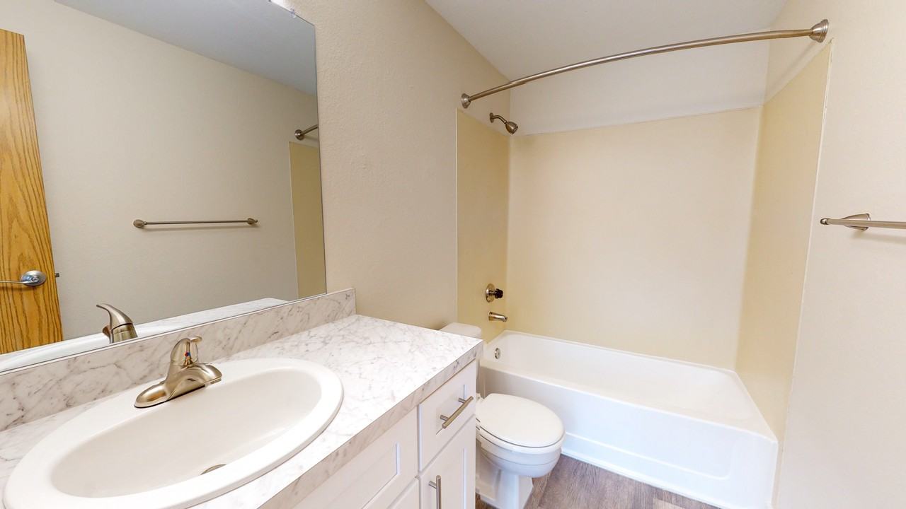 Willows Court Apartment Homes - Photo 6 of 41