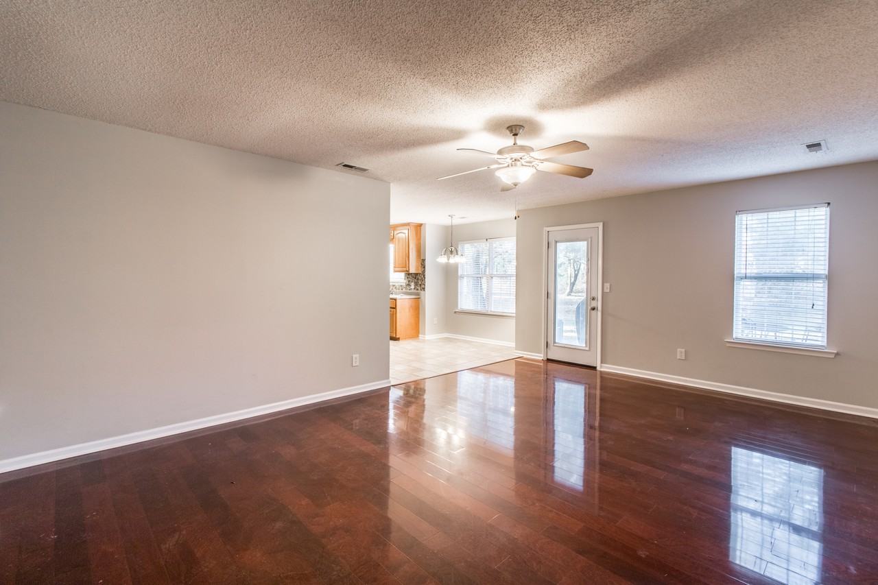123 Ann Bradley Dr #1 - Photo 3 of 10