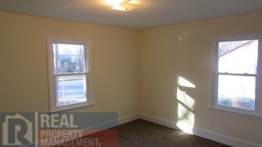 2705 Pinecroft Rd - Photo 3 of 8