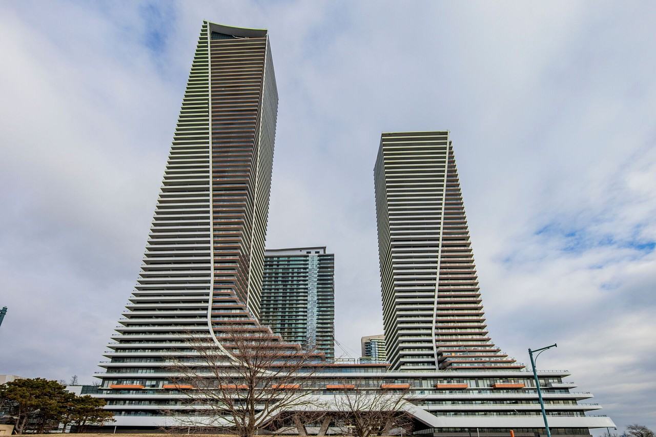 20 Shore Breeze Drive #3904