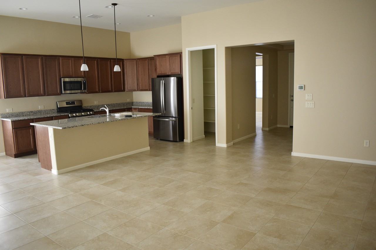 61817 E Marble Dr - Photo 3 of 10