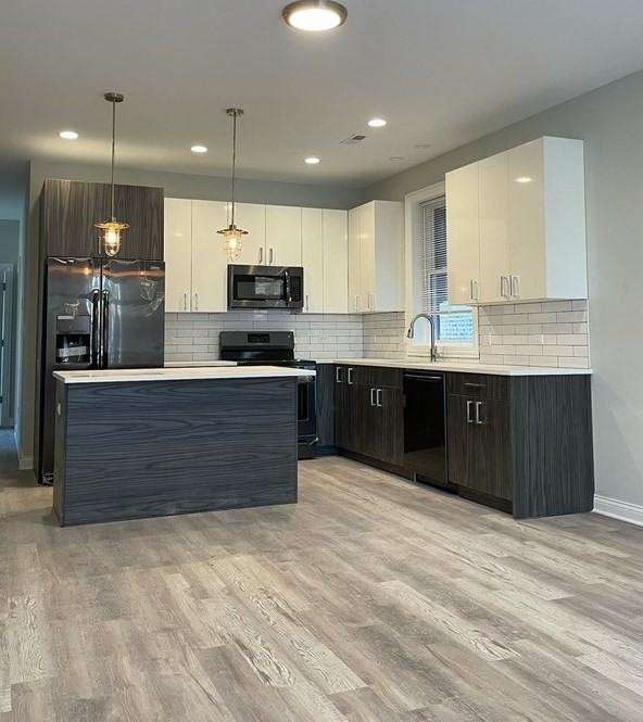 4525 S Prairie Ave #3 - Photo 2 of 3