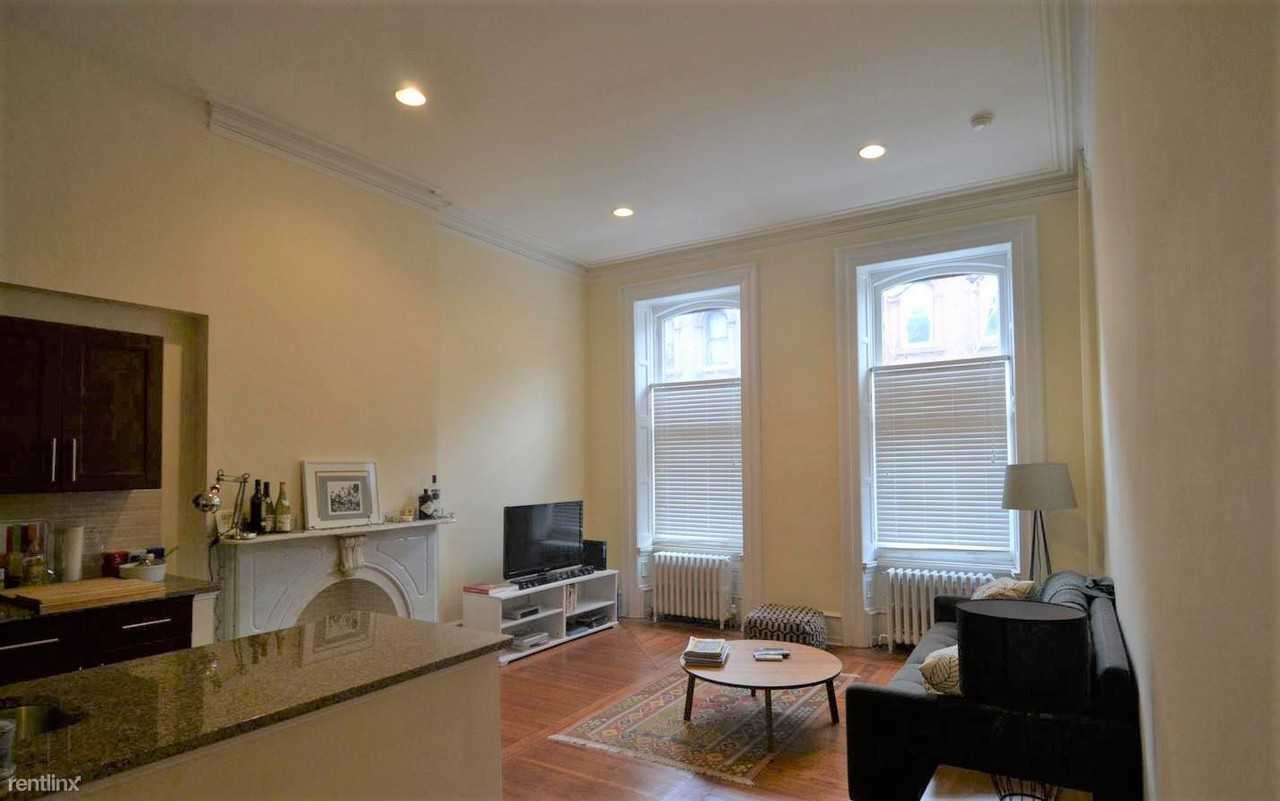 2013 Walnut St - Photo 2 of 7